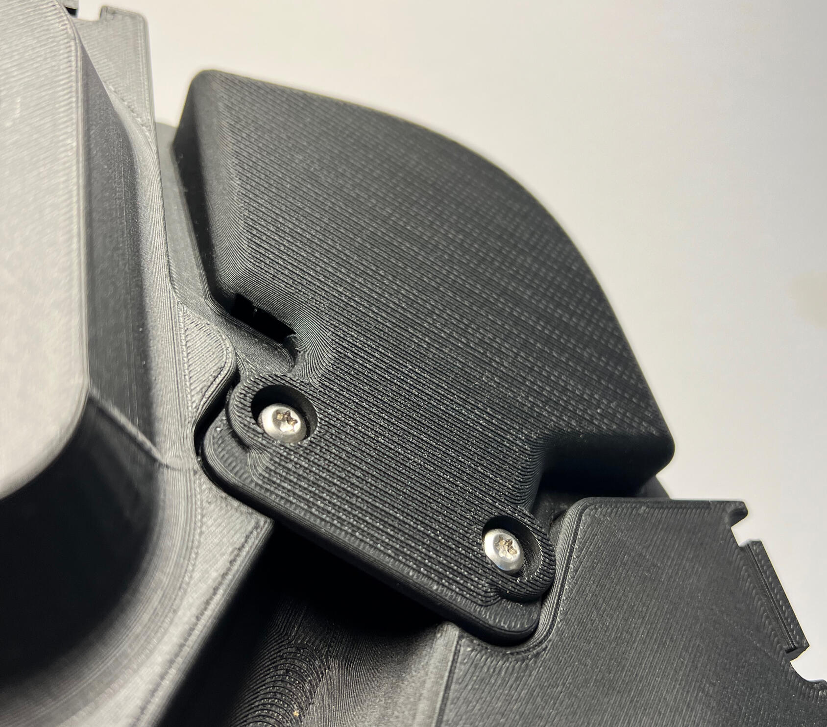 3D printed terminal cover in PETG matte black